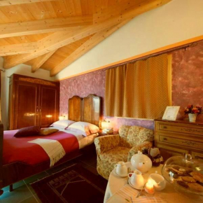 Отель Villa Amaranta Room and Breakfast  Эдоло